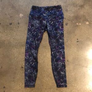 Purple floral cropped leggings